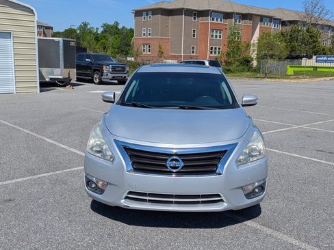 Used 2015 Nissan Altima 3.5 SL image 2