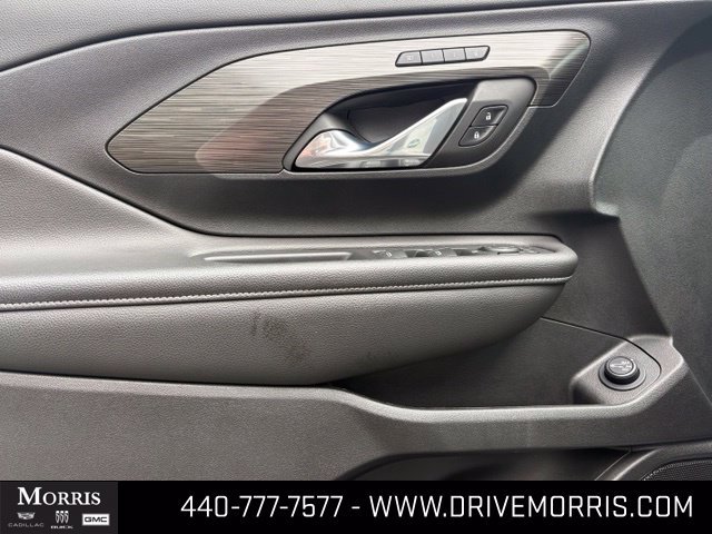 Used 2023 GMC Terrain SLT w/ Infotainment Package II AWD/4WD image 28