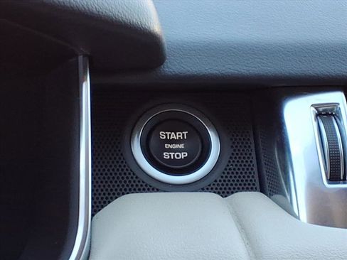 Used 2021 Land Rover Range Rover Sport HSE Silver Edition image 12