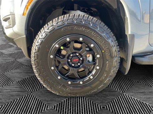 New 2026 Nissan Frontier SV image 14