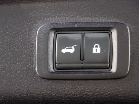 Used 2023 Mitsubishi Outlander SEL image 30