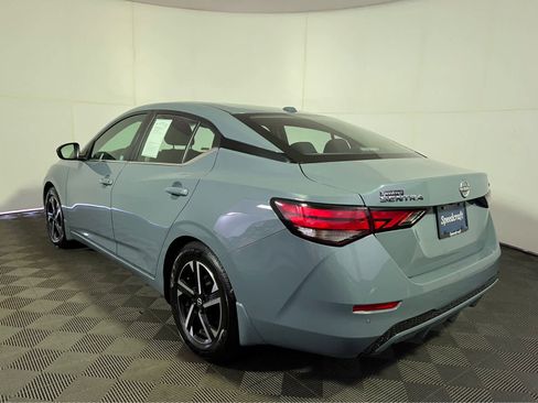 Used 2024 Nissan Sentra SV FWD image 5