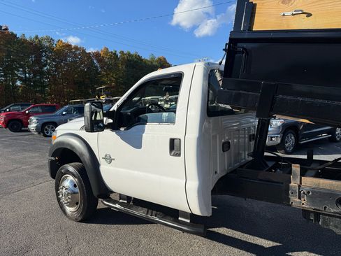 Used 2015 Ford F550 4x4 Regular Cab Super Duty image 7