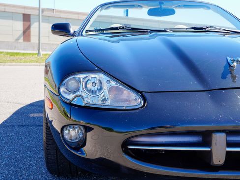 Used 1997 Jaguar XK8 Convertible RWD image 32