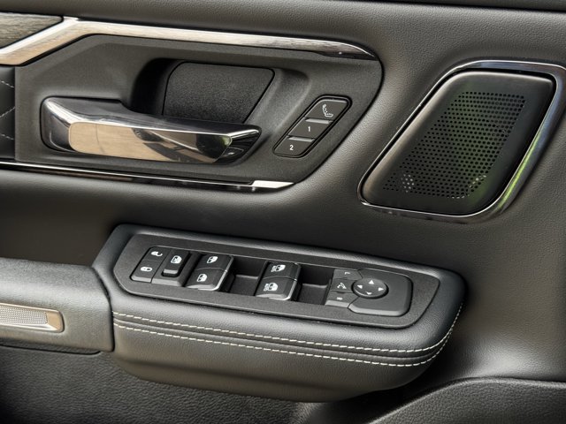 Used 2025 RAM 1500 Limited AWD/4WD image 27