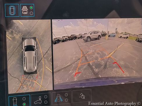 New 2026 GMC Acadia Denali w/ Super Cruise Package AWD/4WD image 16