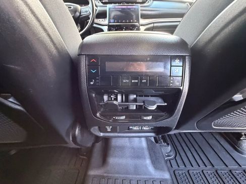 Used 2021 Jeep Grand Cherokee L Limited RWD image 24