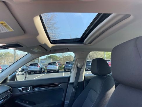 Used 2023 Honda Civic EX image 28