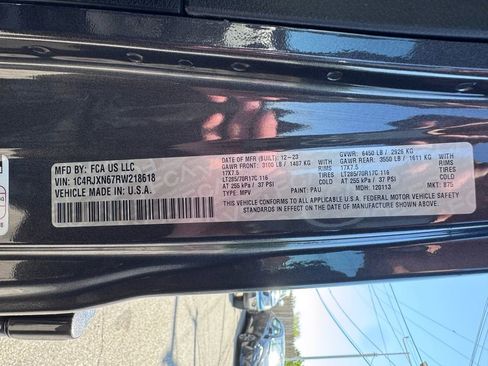 Used 2024 Jeep Wrangler Unlimited AWD/4WD image 56