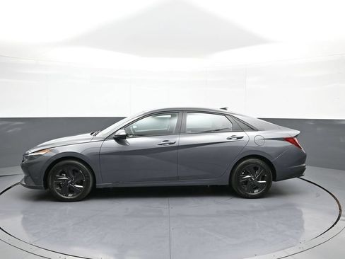 Certified 2023 Hyundai Elantra SEL FWD image 9