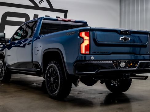 Used 2025 Chevrolet Silverado 2500 LTZ w/ Trail Boss Package AWD/4WD image 37