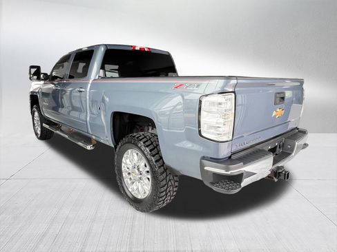 Used 2015 Chevrolet Silverado 2500 LT w/ LT Convenience Package AWD/4WD image 6