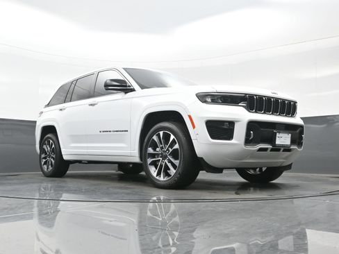 Used 2023 Jeep Grand Cherokee Overland image 35