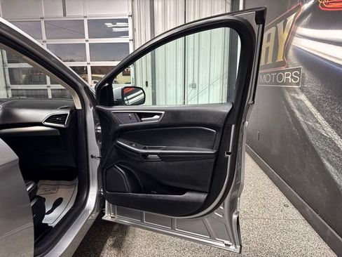 Used 2022 Ford Edge SEL AWD/4WD image 26