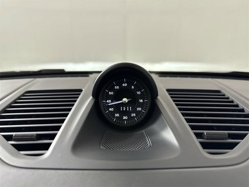 Certified 2025 Porsche 911 Carrera image 29