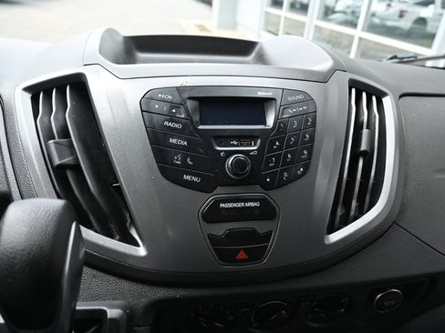 Used 2019 Ford Transit 250 130 Low Roof w/ Exterior Upgrade Package RWD image 7