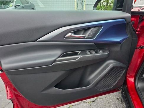 Certified 2024 Chevrolet Equinox EV LT w/ LPO, Blackout Package image 9