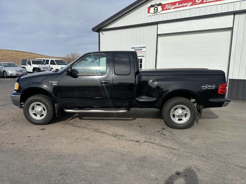 Used 1999 Ford F150 XLT image 2