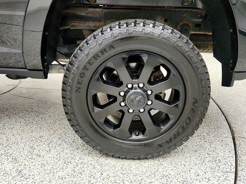 Used 2022 RAM 2500 Laramie w/ Night Edition AWD/4WD image 9