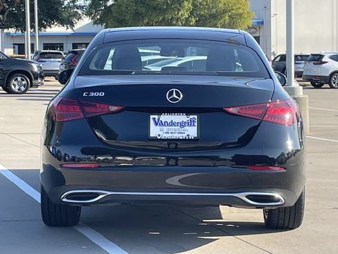 Used 2025 Mercedes-Benz C 300 Sedan image 5
