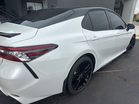 Used 2023 Toyota Camry XSE FWD image 3