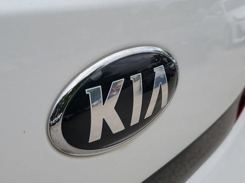 Used 2021 Kia Soul X-Line FWD image 11