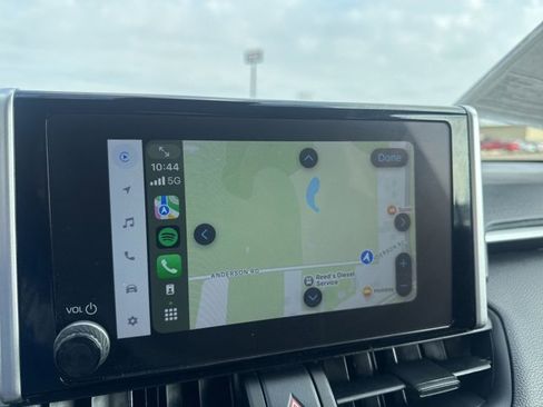 Used 2025 Toyota RAV4 XLE image 3