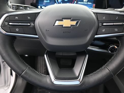 Used 2026 Chevrolet Equinox LT FWD image 33