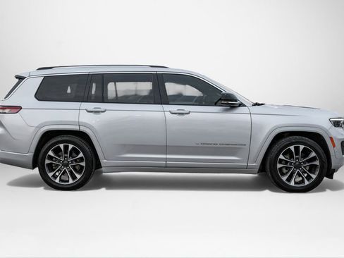 Used 2021 Jeep Grand Cherokee L Overland w/ Luxury Tech Group IV image 5