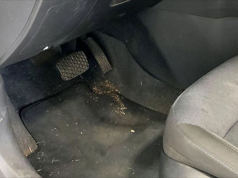 Used 2025 Chevrolet Trax LS w/ LS Convenience Package FWD image 22