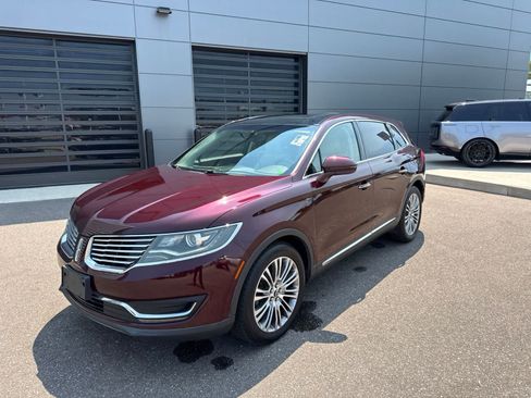 Used 2017 Lincoln MKX Reserve FWD image 1