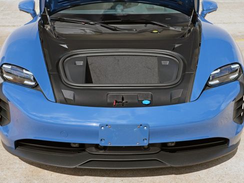 Used 2023 Porsche Taycan GTS AWD/4WD image 8