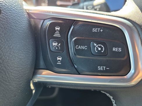 Certified 2025 Jeep Wrangler Unlimited Sahara w/ Safety Group AWD/4WD image 26