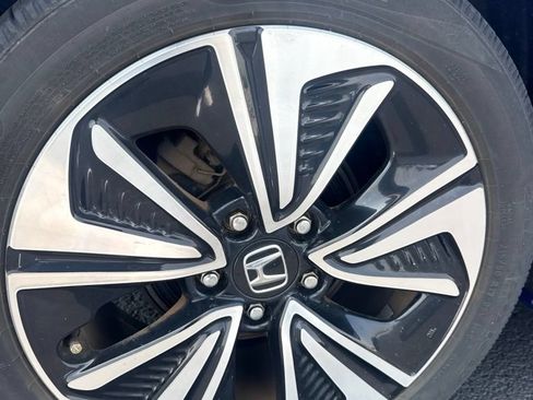 Used 2017 Honda Civic EX-L image 9