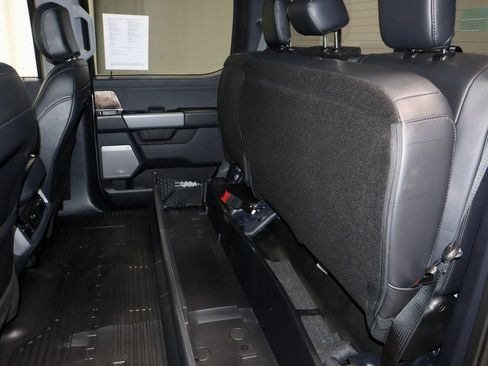 Certified 2024 Ford F250 Lariat w/ Chrome Package image 23