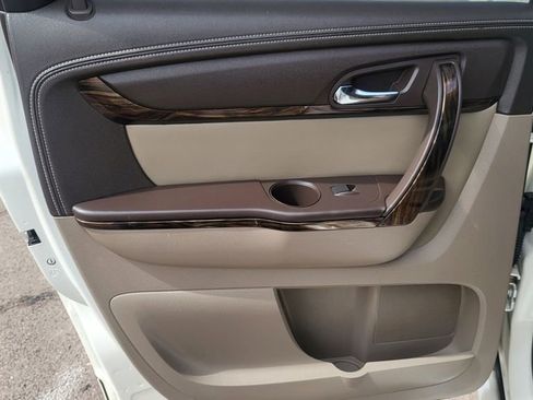 Used 2014 GMC Acadia Denali image 25