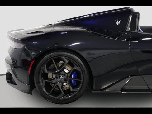 Used 2023 Maserati MC20 Spyder image 36