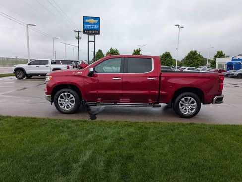 Used 2023 Chevrolet Silverado 1500 LTZ AWD/4WD image 9
