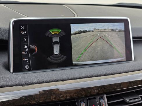 Used 2017 BMW X5 xDrive40e image 15