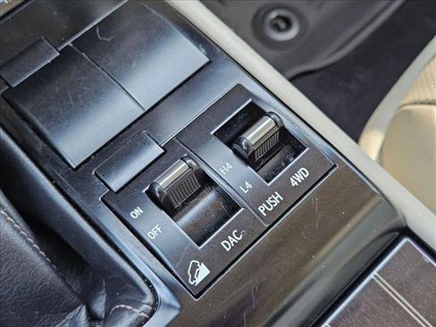 Used 2021 Lexus GX 460 Premium w/ Premium Plus Package image 16