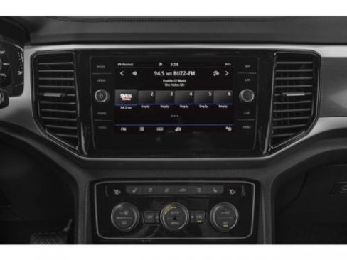 Used 2021 Volkswagen Atlas Cross Sport SEL Premium image 10