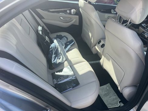 Used 2021 Mercedes-Benz E 350 Sedan image 7
