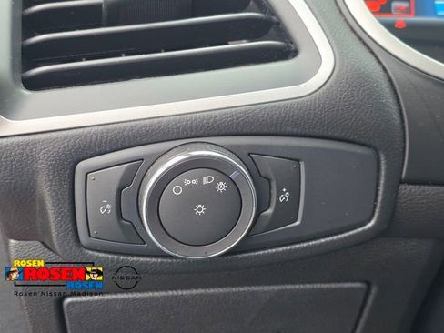 Used 2015 Ford Edge SEL w/ Equipment Group 201A AWD/4WD image 13