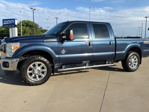 Used 2015 Ford F250 Lariat w/ Lariat Ultimate Package AWD/4WD image 6