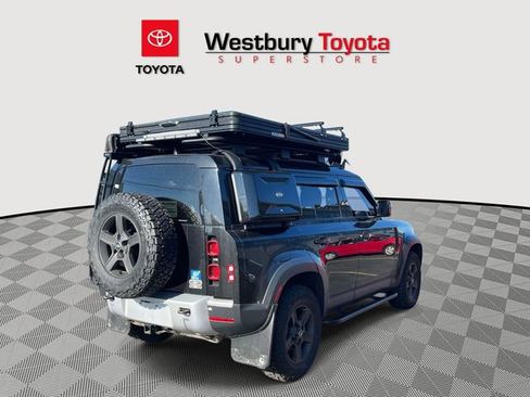 Used 2023 Land Rover Defender 110 S image 7