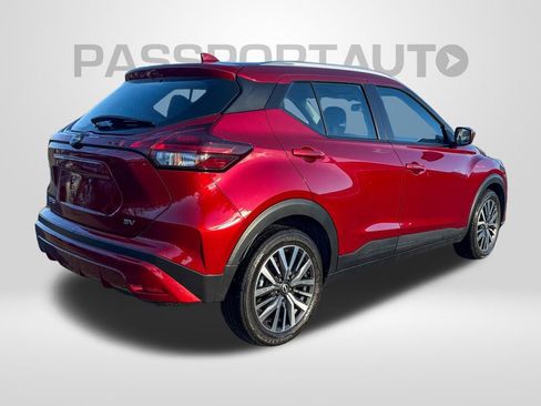 Used 2023 Nissan Kicks SV image 6
