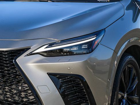 Used 2025 Lexus NX 450h+ F Sport image 8