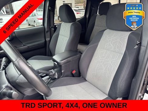 Used 2020 Toyota Tacoma TRD Sport image 10