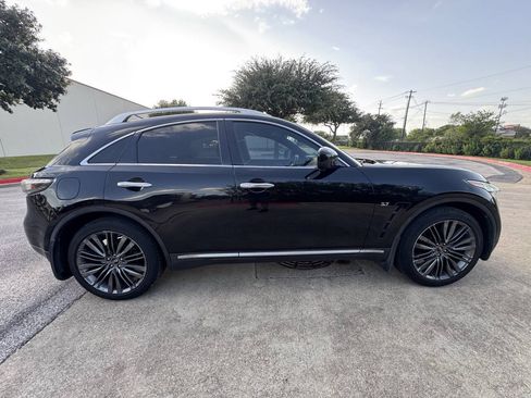 Used 2017 INFINITI QX70 2WD w/ Limited Package image 4