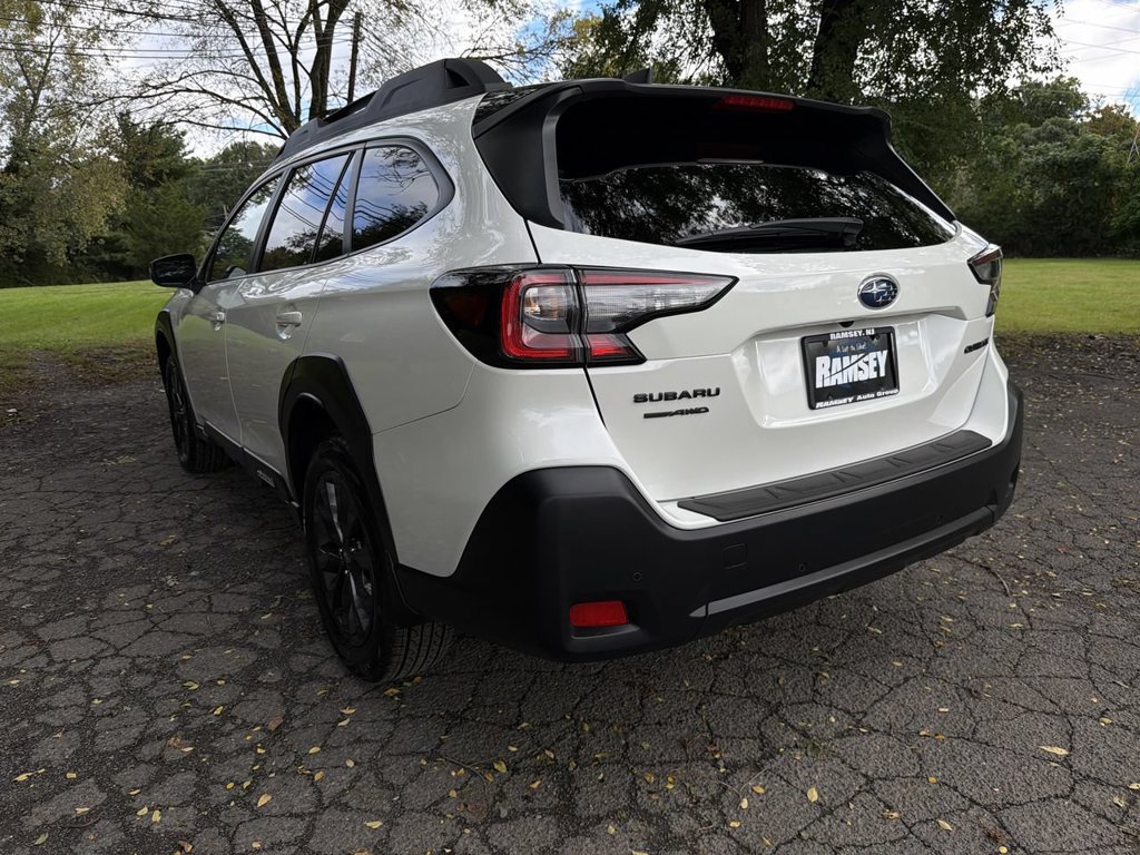 Certified 2025 Subaru Outback Onyx Edition AWD/4WD image 6